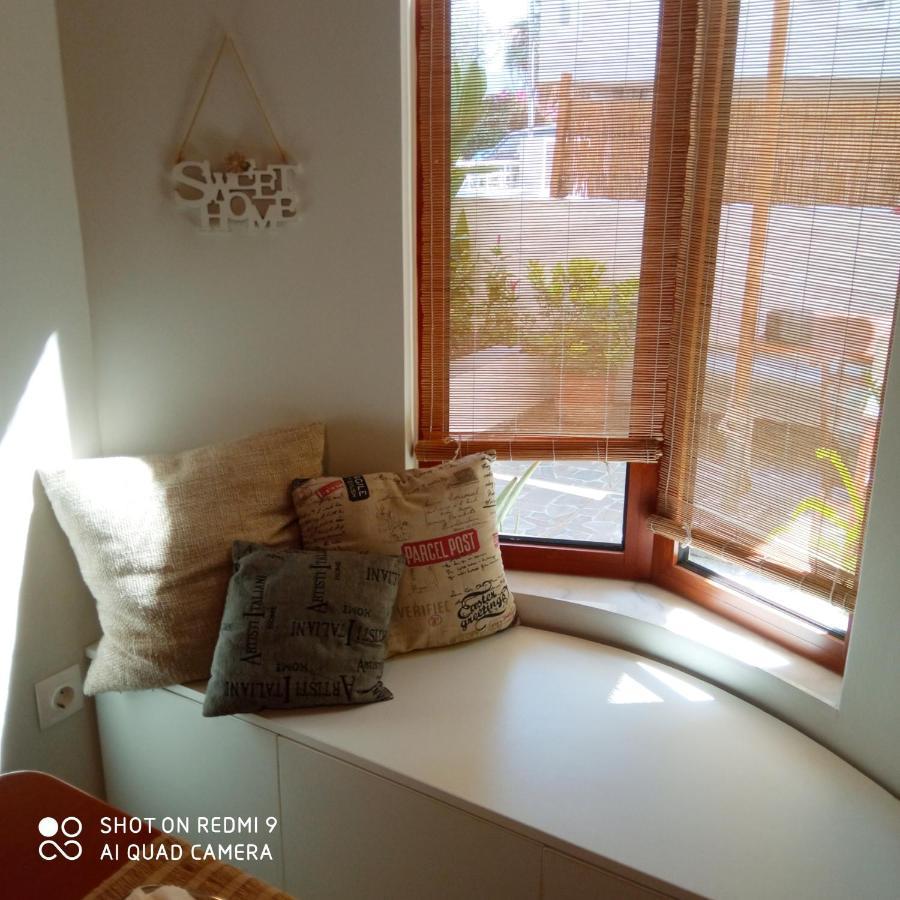 Charming Garden Apartment Rhodes City ภายนอก รูปภาพ